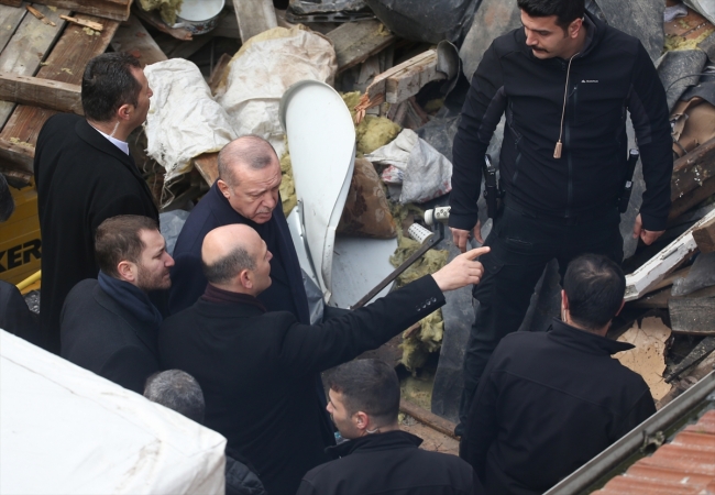 Cumhurbaşkanı Erdoğan yaralıları ziyaret etti